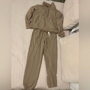 Everlane matching set sweat pants